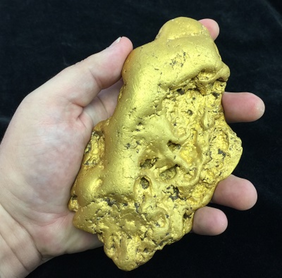 California Man Unearths Giant Gold Nugget