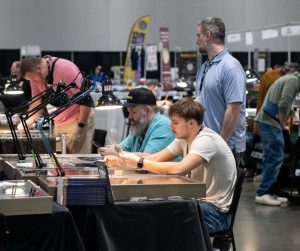 Exploring the Bourse Floor